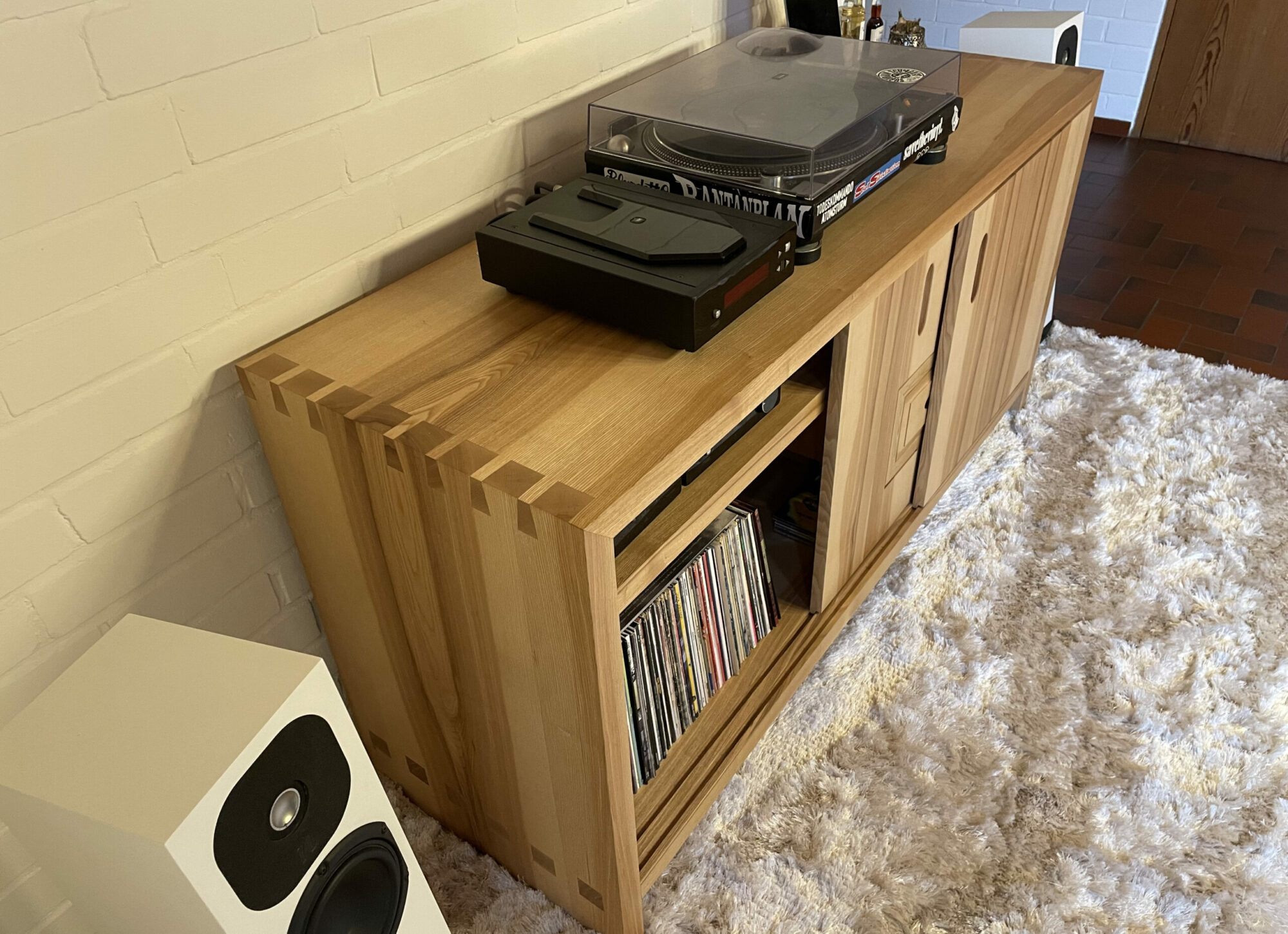 Meisterprojekt, Anrichte, Sideboard, Massivholzmöbel, Massiv, Massivholz, Esche